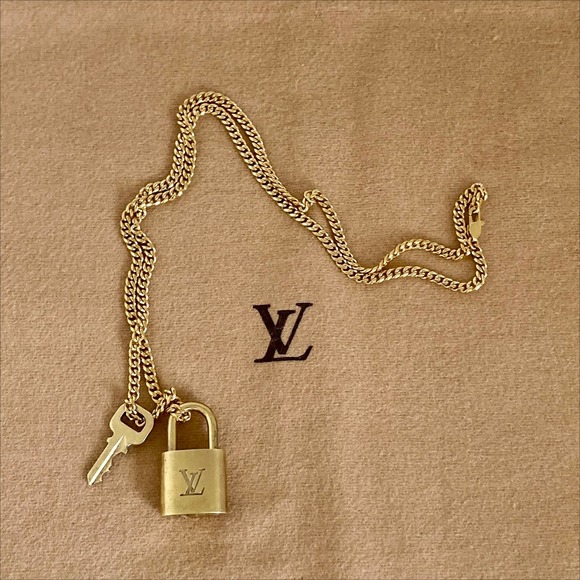 LOUIS VUITTON Lock and Key Set on Chain Necklace #322 - Picture 9 of 9